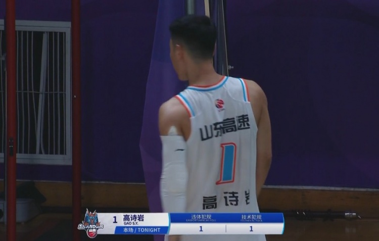  提前打卡！高詩巖拉倒孟子凱吃到違體犯規(guī) 累計(jì)技犯+違體被驅(qū)逐