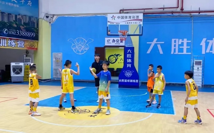  廣東河源體彩少兒籃球培訓(xùn)班：結(jié)營(yíng)不散場(chǎng)，夢(mèng)想正啟航